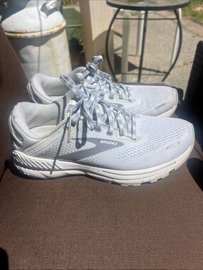 Brooks Women's Adrenaline GTS Running Shoes - Light Blue Gray